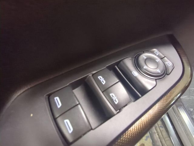 Used 2023 GMC Acadia AT4 image 22