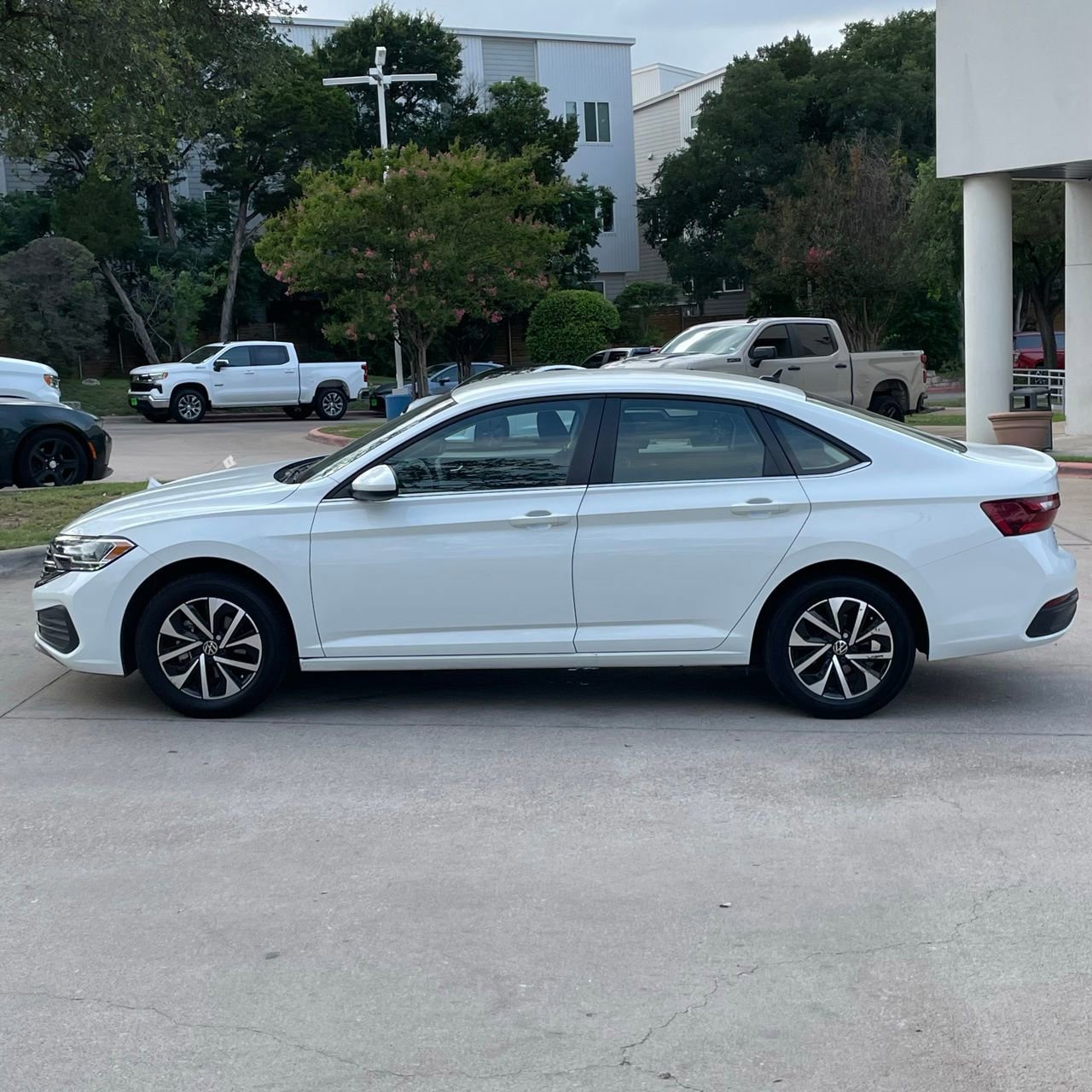 Used 2024 Volkswagen Jetta S FWD image 3