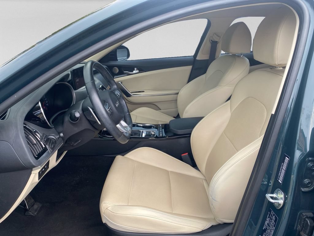 Used 2023 Kia Stinger GT-Line w/ Sun & Sound Package RWD image 18