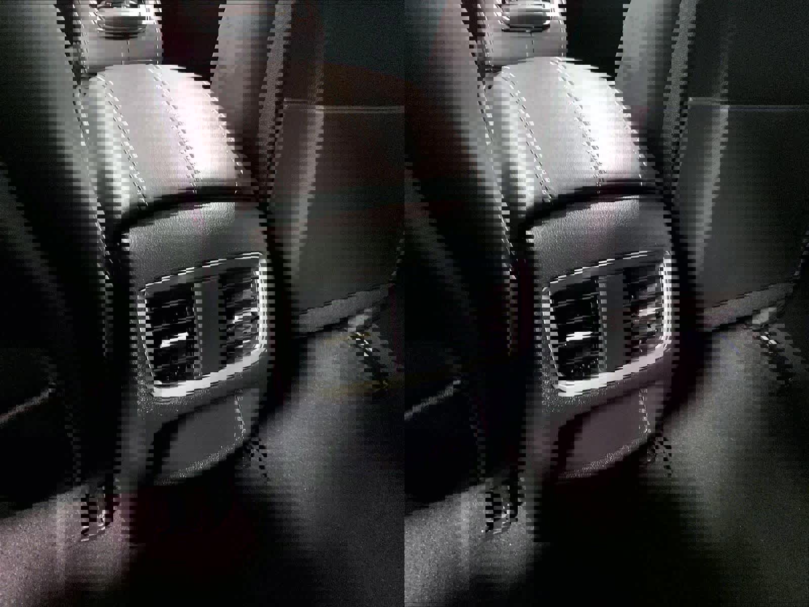 Used 2025 Acura RDX SH-AWD image 28