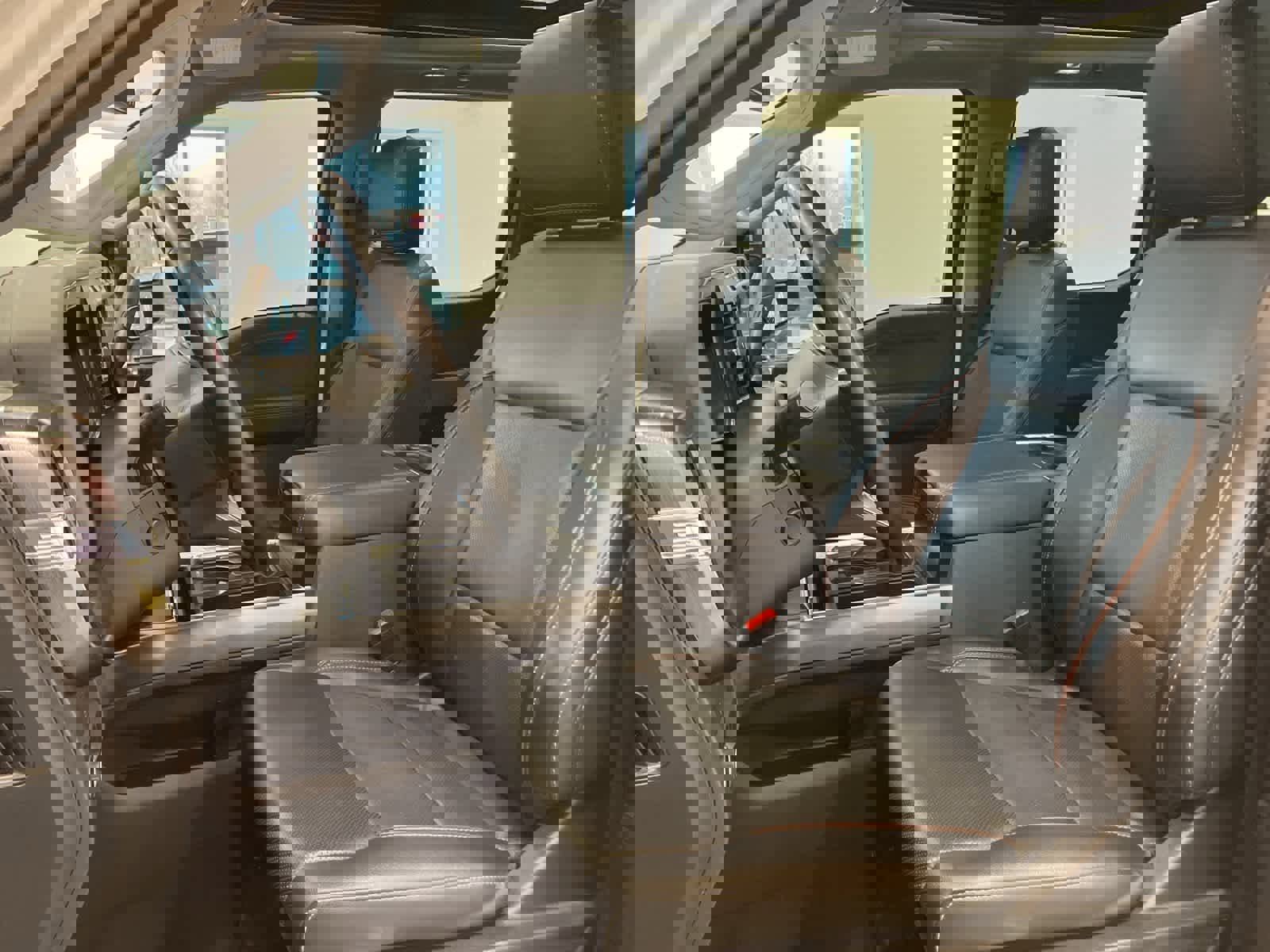 Certified 2023 Ford F350 Lariat w/ Lariat Ultimate Package image 15