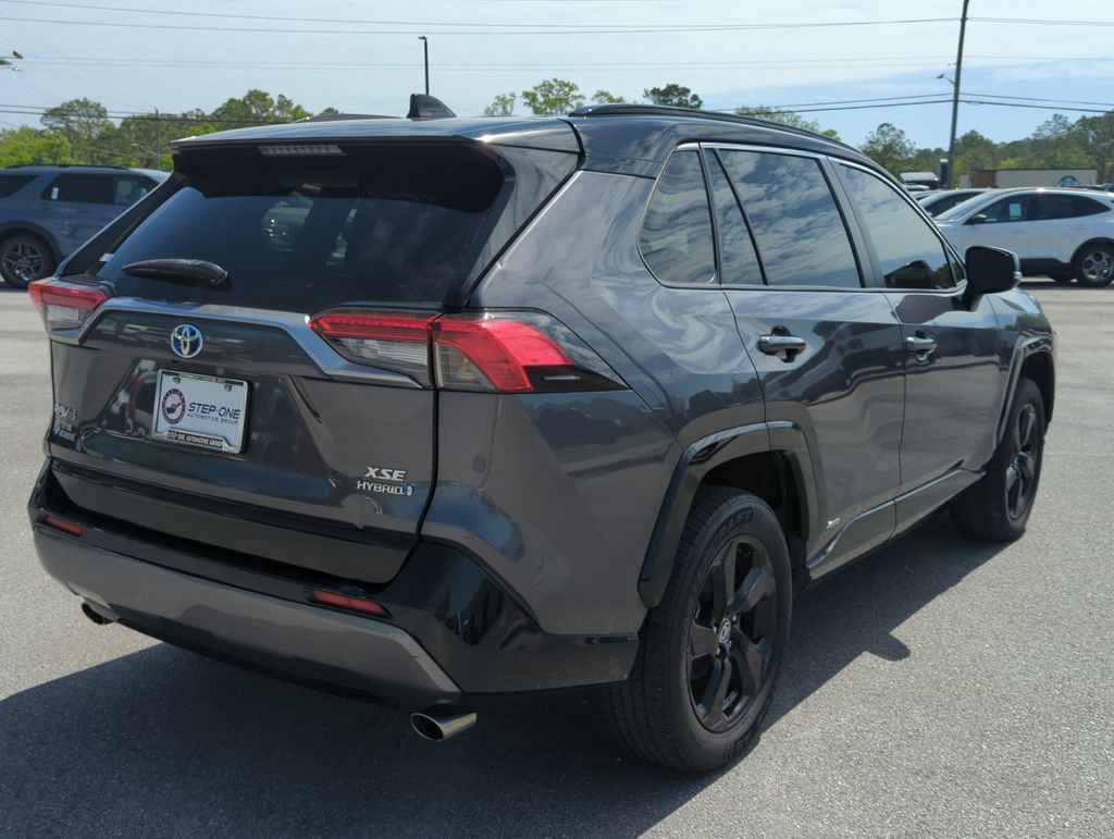 Used 2020 Toyota RAV4 XSE w/ XSE Grade Weather Package AWD/4WD image 7