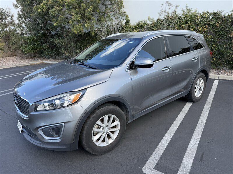 Used 2018 Kia Sorento LX FWD image 11