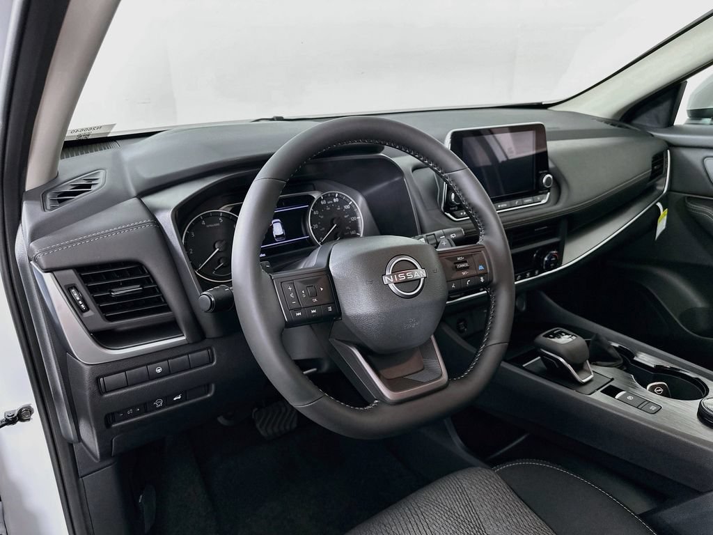New 2026 Nissan Rogue SV w/ Cold Weather Package AWD/4WD image 14