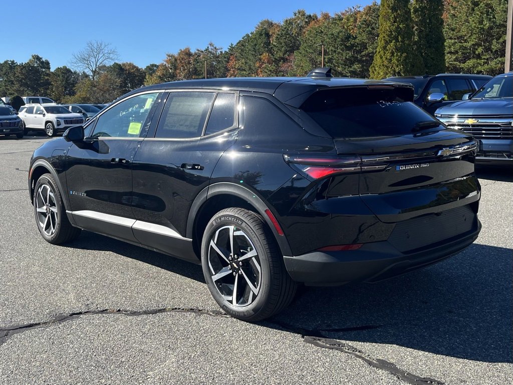 New 2026 Chevrolet Equinox EV LT w/ Comfort Package image 3