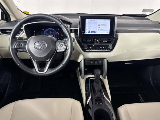 Used 2024 Toyota Corolla Cross XLE image 15