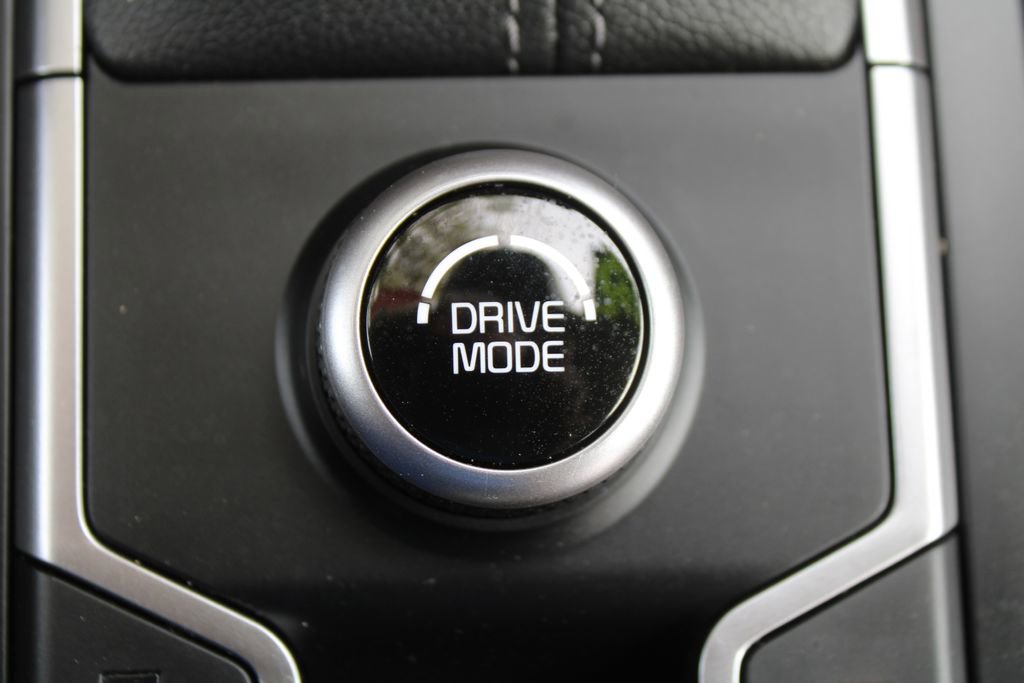 Certified 2025 Kia Sorento S w/ Panoramic Sunroof Package FWD image 36