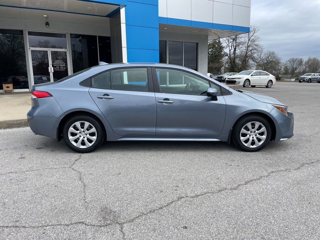 Used 2025 Toyota Corolla LE image 49