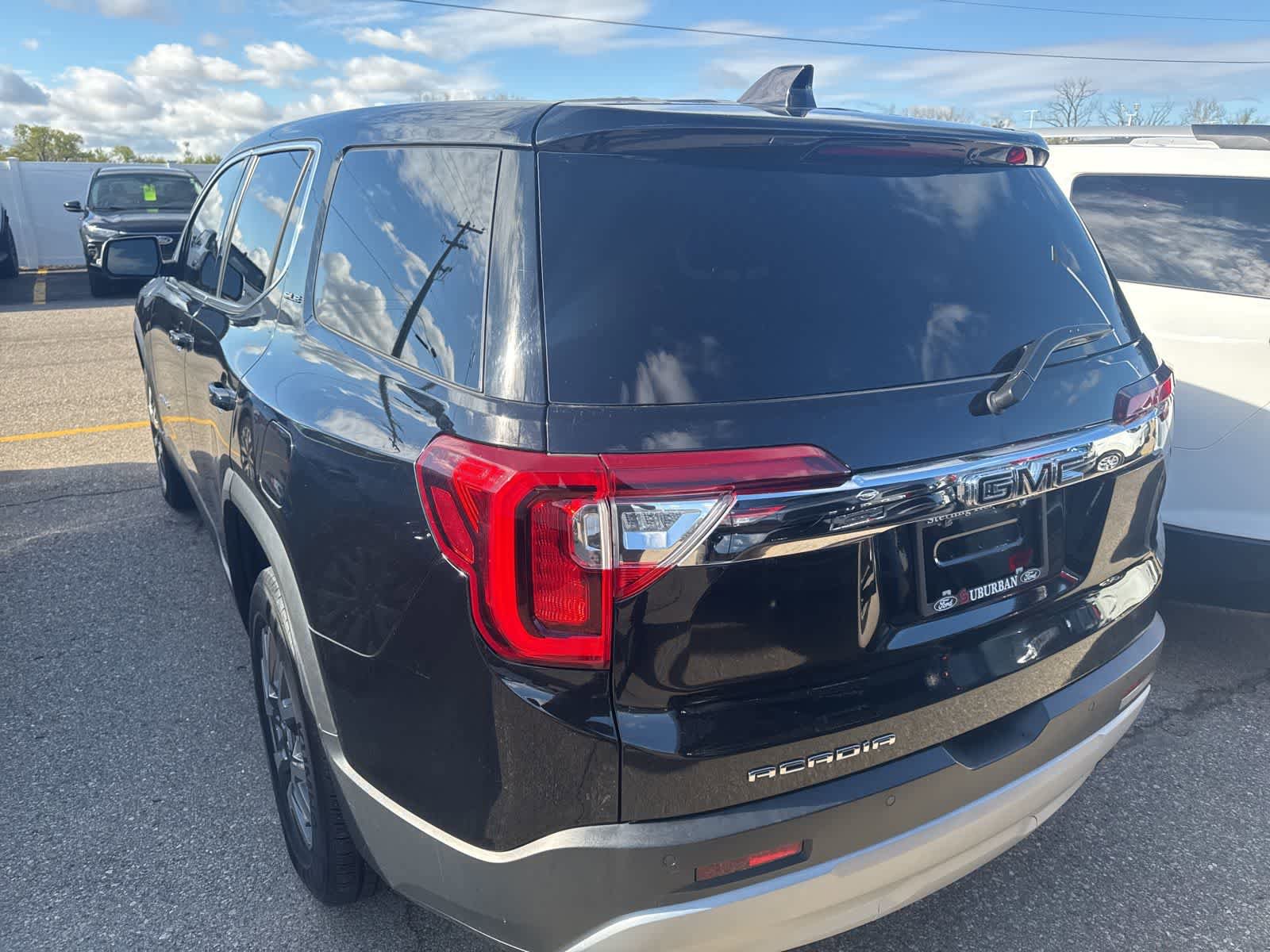 Used 2021 GMC Acadia SLE FWD image 14