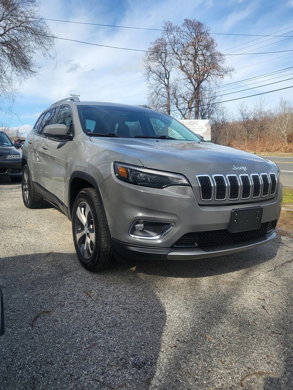 Used 2020 Jeep Cherokee Limited image 2