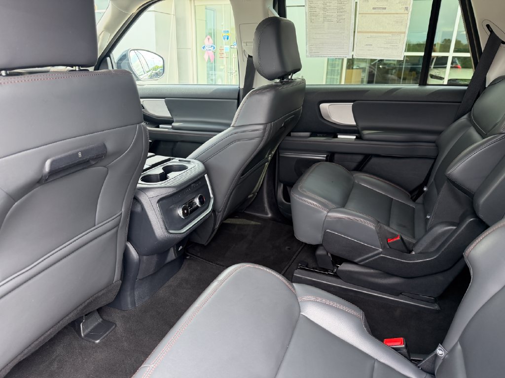 Certified 2025 Ford Expedition Active AWD/4WD image 20