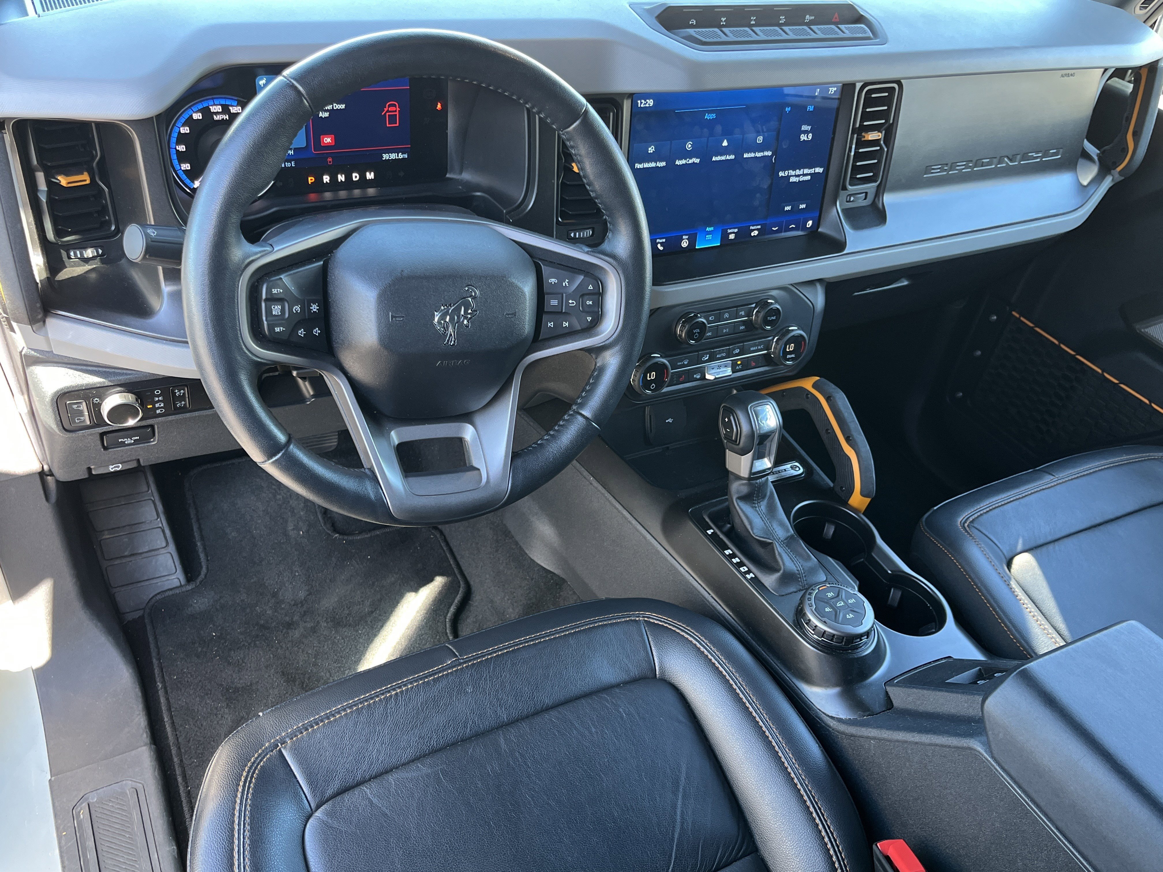 Used 2023 Ford Bronco Badlands w/ Sasquatch Package image 3