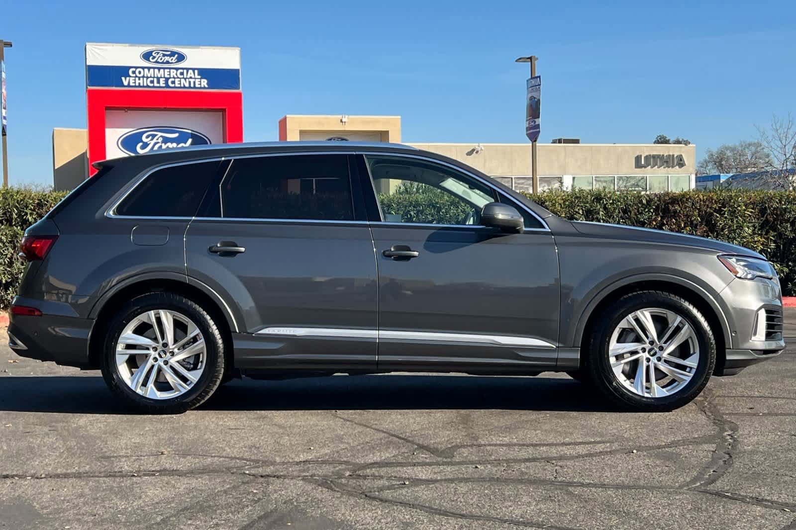 Used 2021 Audi Q7 3.0T Prestige w/ Prestige Package image 8