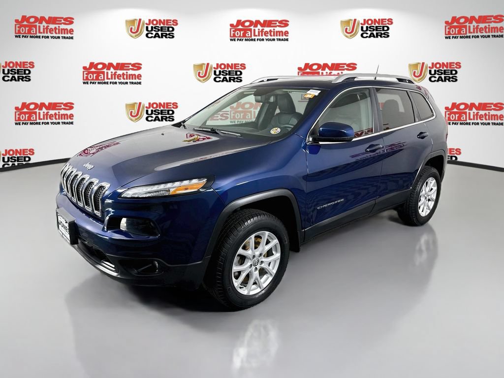 Used 2018 Jeep Cherokee Latitude Plus w/ Comfort/Convenience Group AWD/4WD image 14