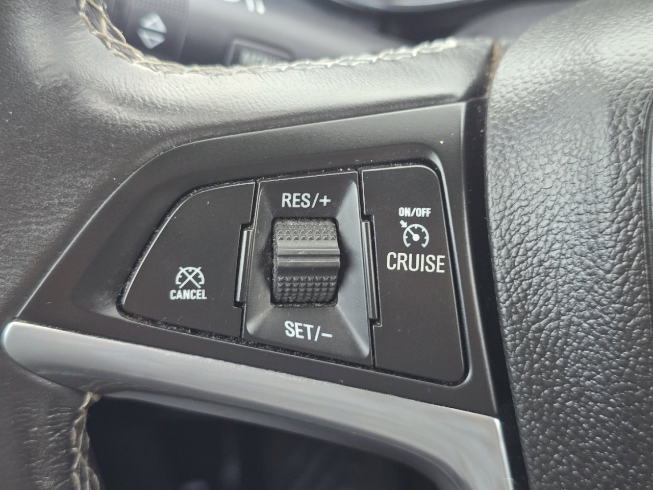 Used 2017 Buick Encore Preferred image 29