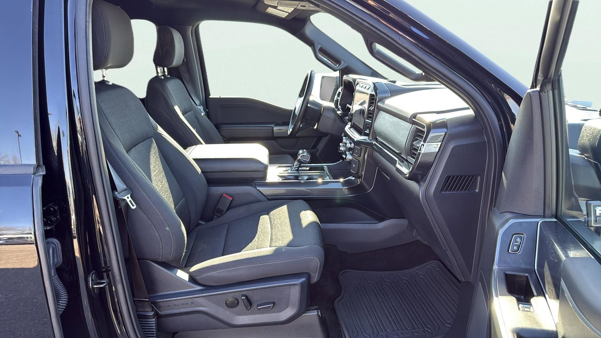 Used 2023 Ford F150 XLT w/ Equipment Group 302A High AWD/4WD image 18