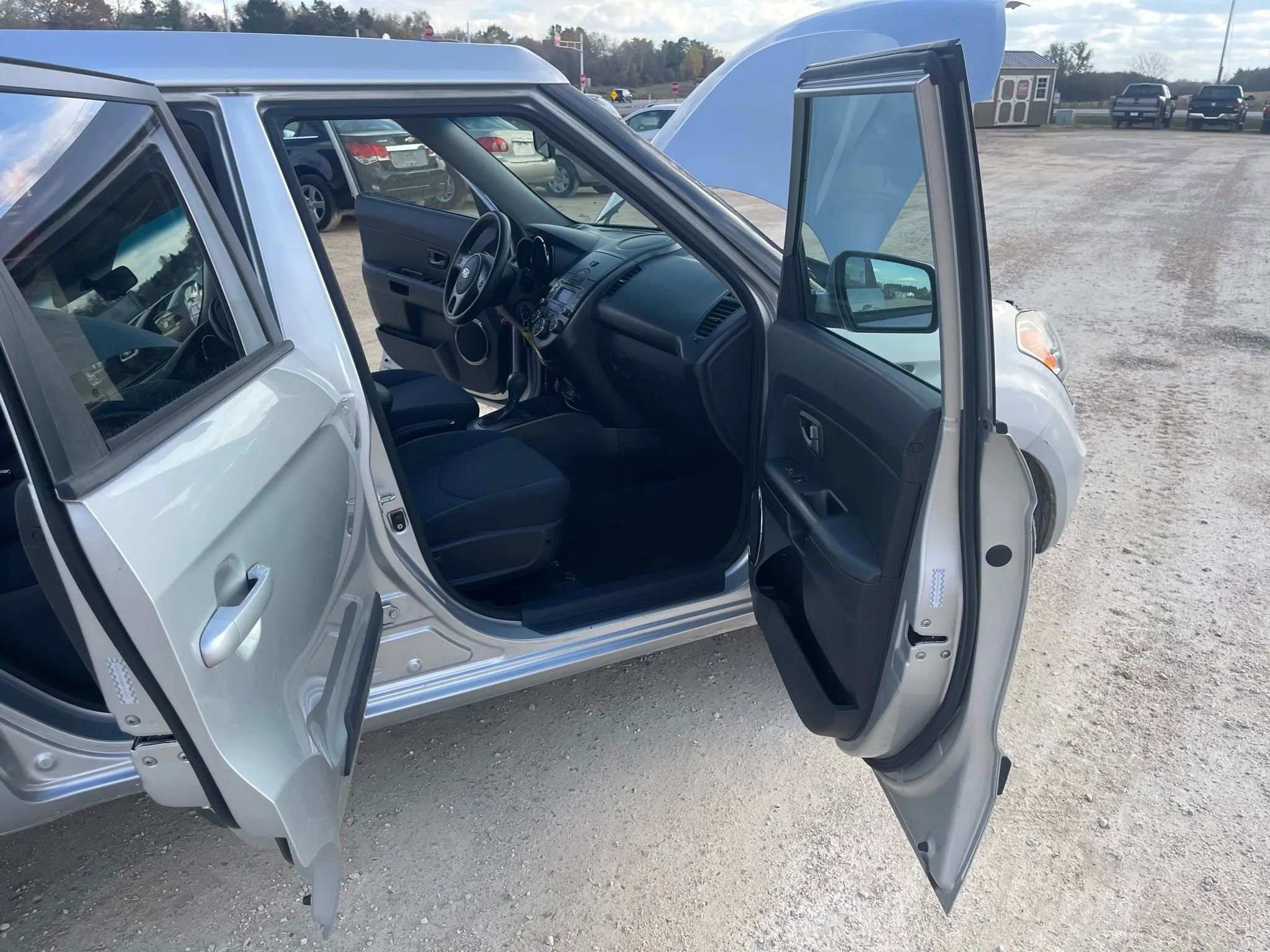 Used 2011 Kia Soul + image 11