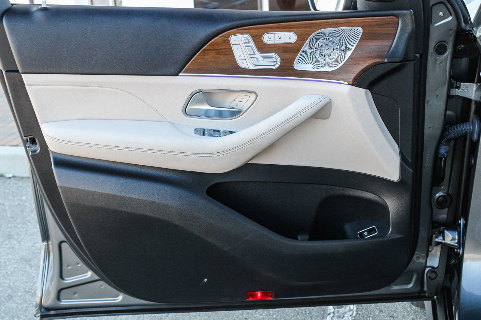 Certified 2024 Mercedes-Benz GLS 450 4MATIC image 26