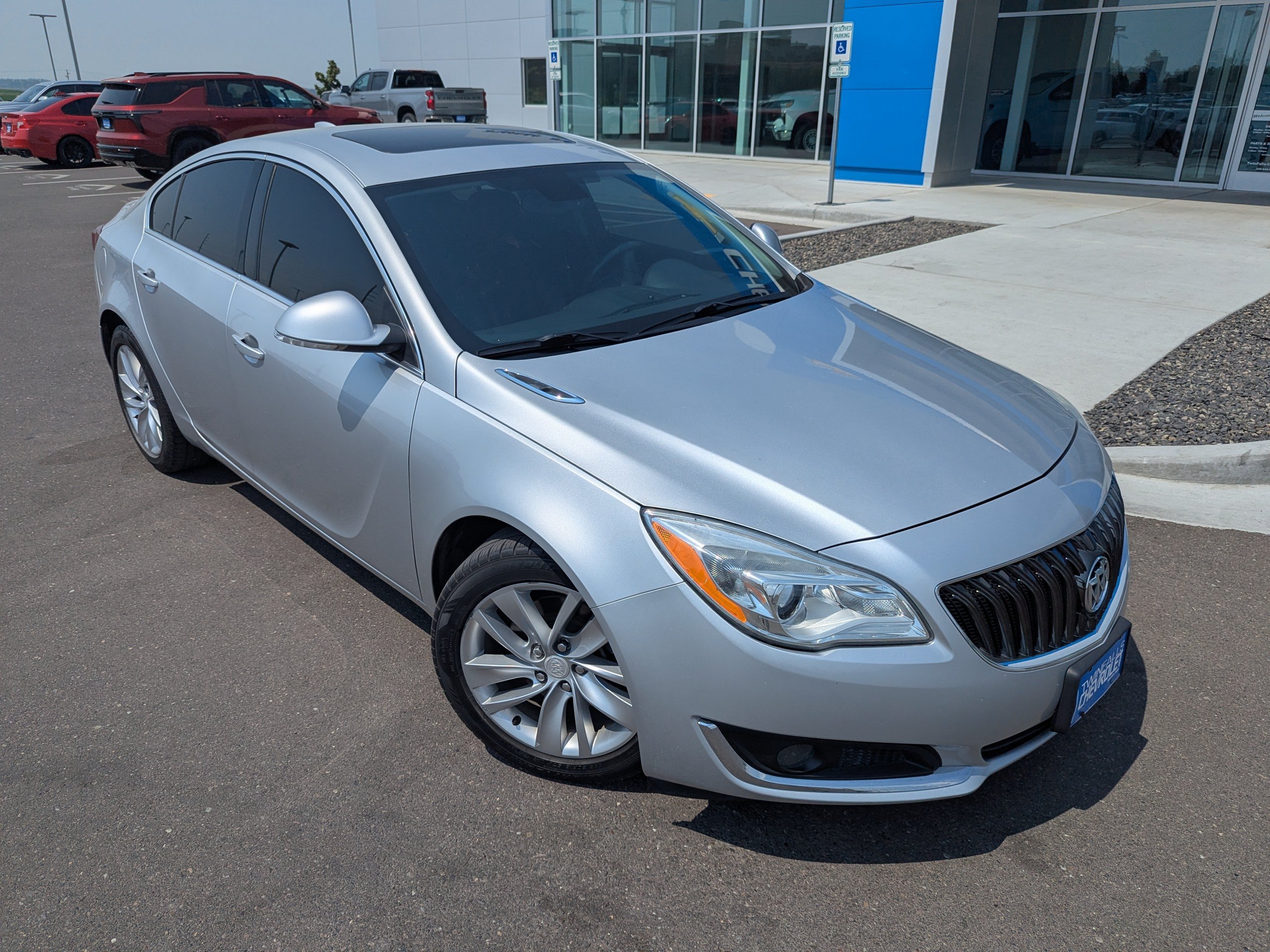 Used 2015 Buick Regal Premium FWD image 4