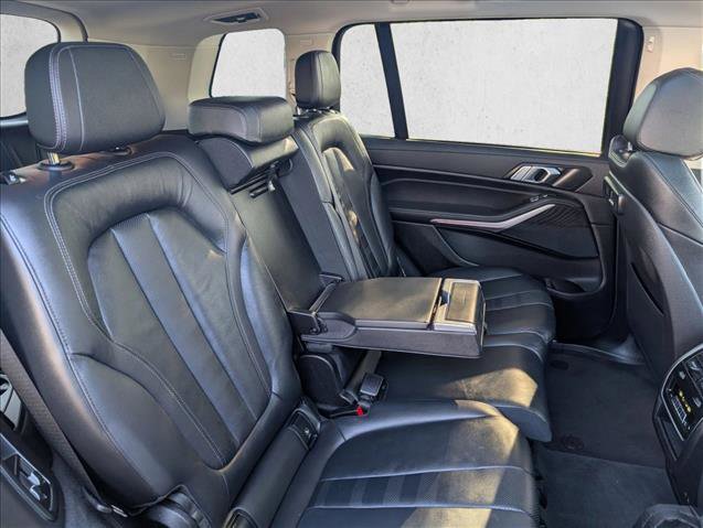 Used 2022 BMW X7 xDrive40i w/ Premium Package image 19