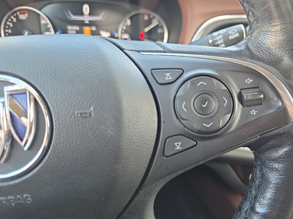 Used 2021 Buick Enclave Avenir w/ Avenir Technology Package AWD/4WD image 17