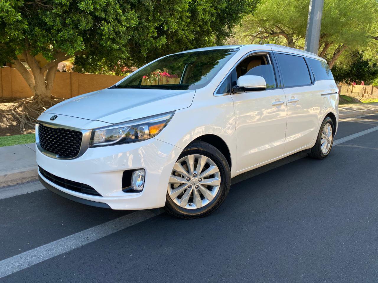 Used 2018 Kia Sedona EX FWD image 74