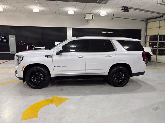 Used 2026 GMC Yukon Denali w/ Advanced Technology Package AWD/4WD image 5