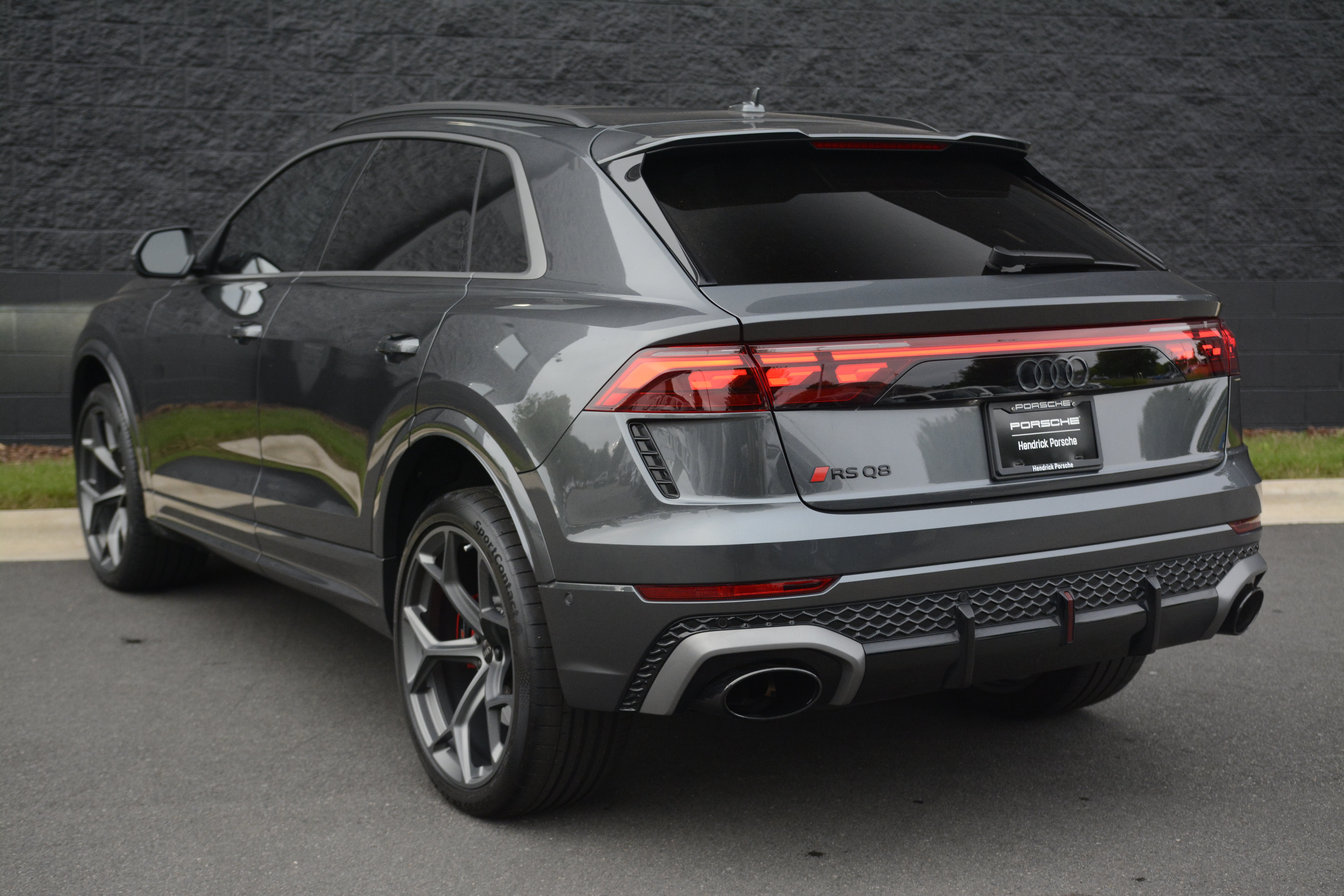 Used 2025 Audi RS Q8 performance AWD/4WD image 3