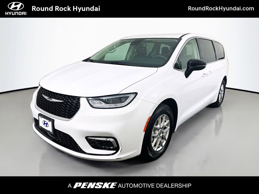 Used 2024 Chrysler Pacifica Touring-L image 1