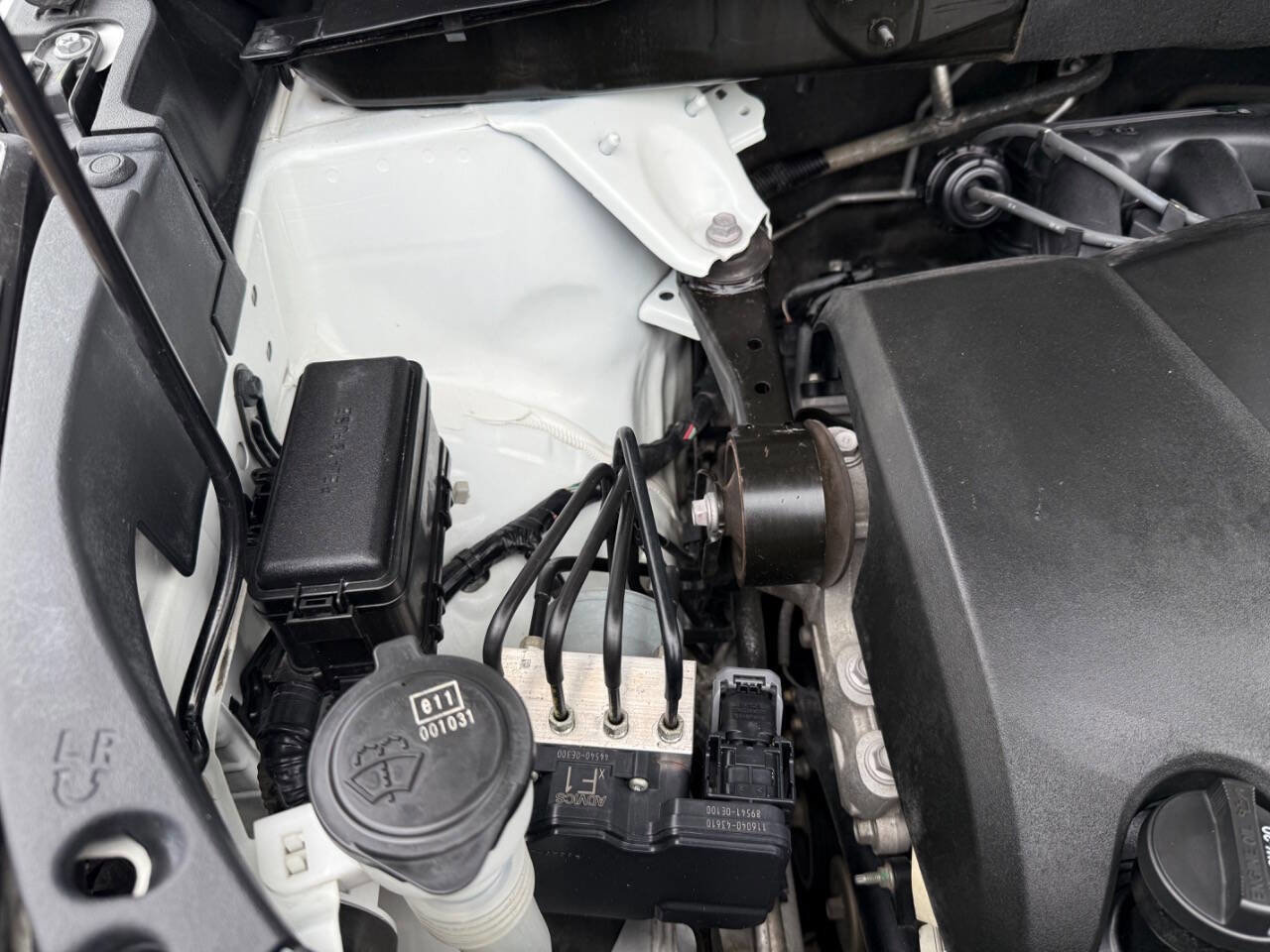 Used 2019 Toyota Highlander XLE FWD image 49