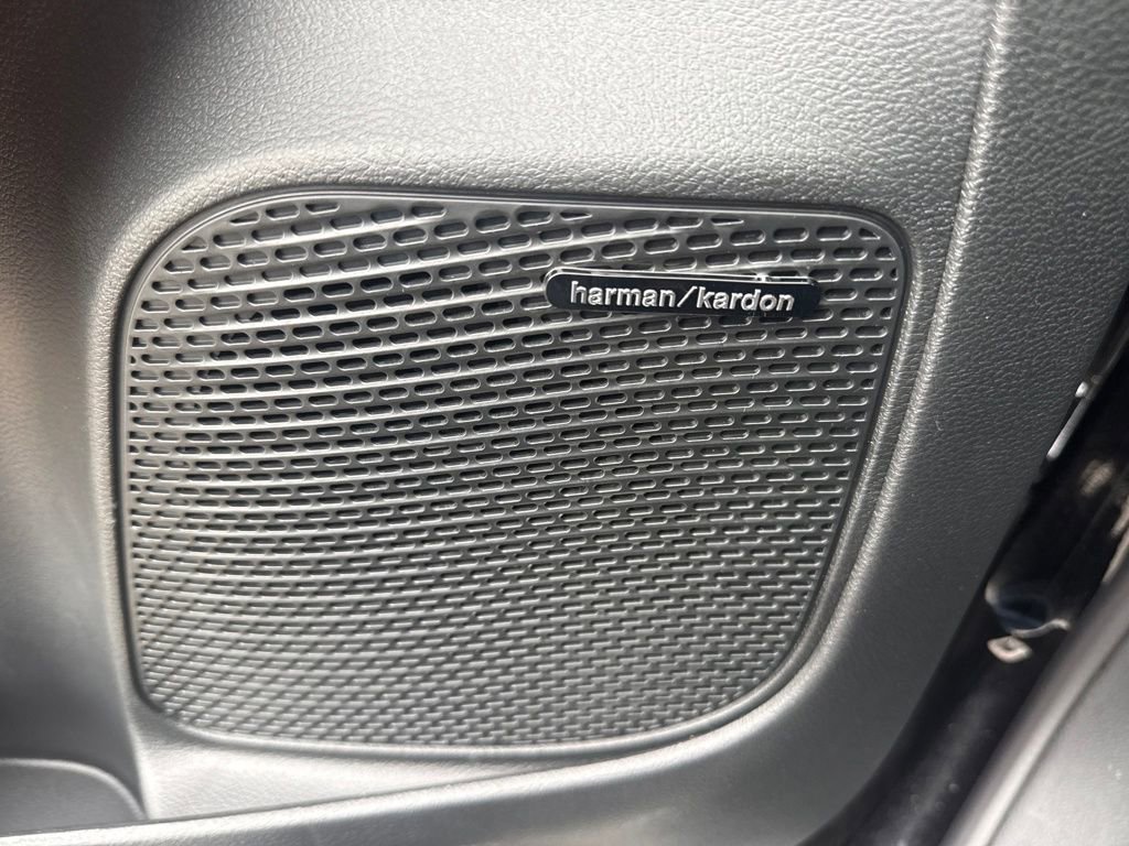 New 2026 Chrysler Pacifica Pinnacle image 23