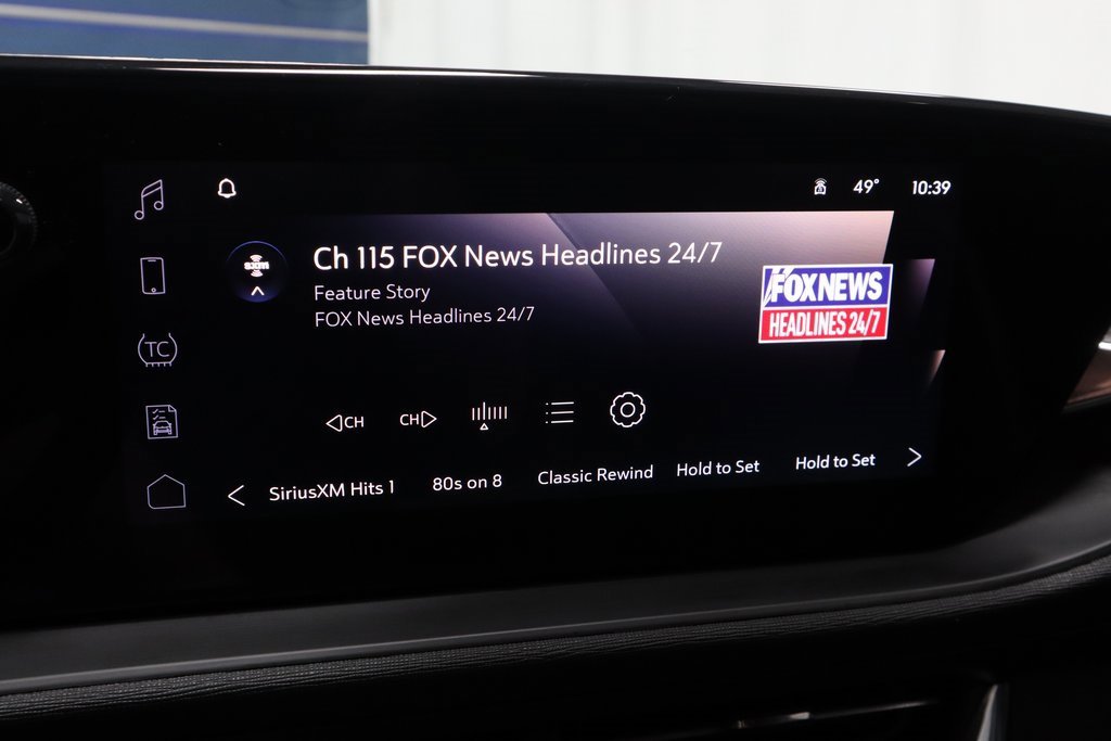 Used 2024 Buick Envista Preferred w/ Convenience I Package image 2