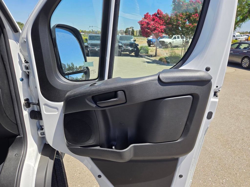 Used 2026 RAM ProMaster 2500 w/ Convenience Group FWD image 13