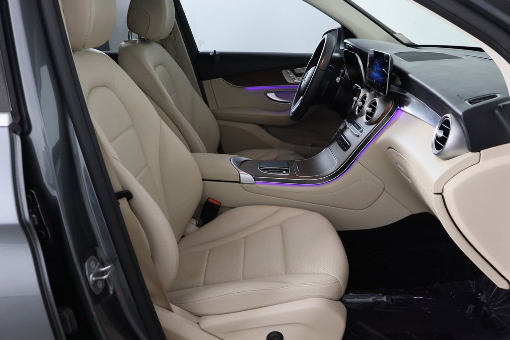 Used 2020 Mercedes-Benz GLC 300 image 15