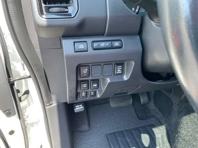 Used 2023 Nissan Frontier PRO-4X w/ Pro-4X Premium Package AWD/4WD image 12