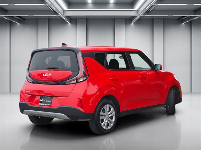 Certified 2023 Kia Soul LX image 4