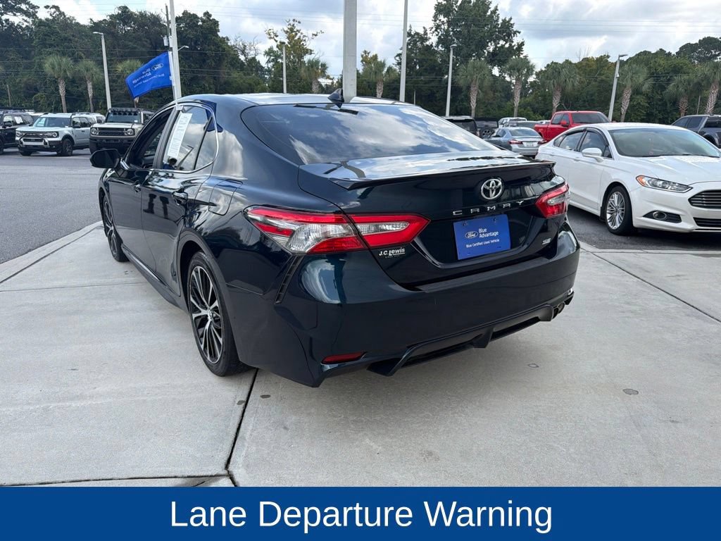 Used 2019 Toyota Camry SE w/ Carpet Mat Package FWD image 5