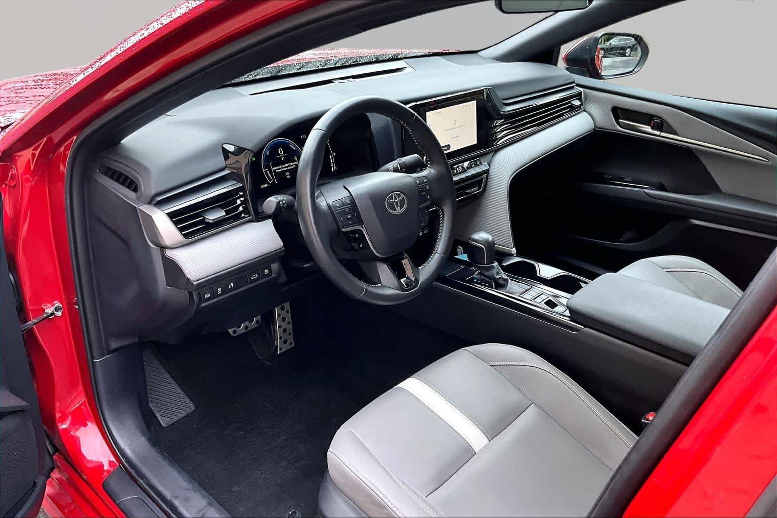 Certified 2025 Toyota Camry SE w/ Convenience Package FWD image 18
