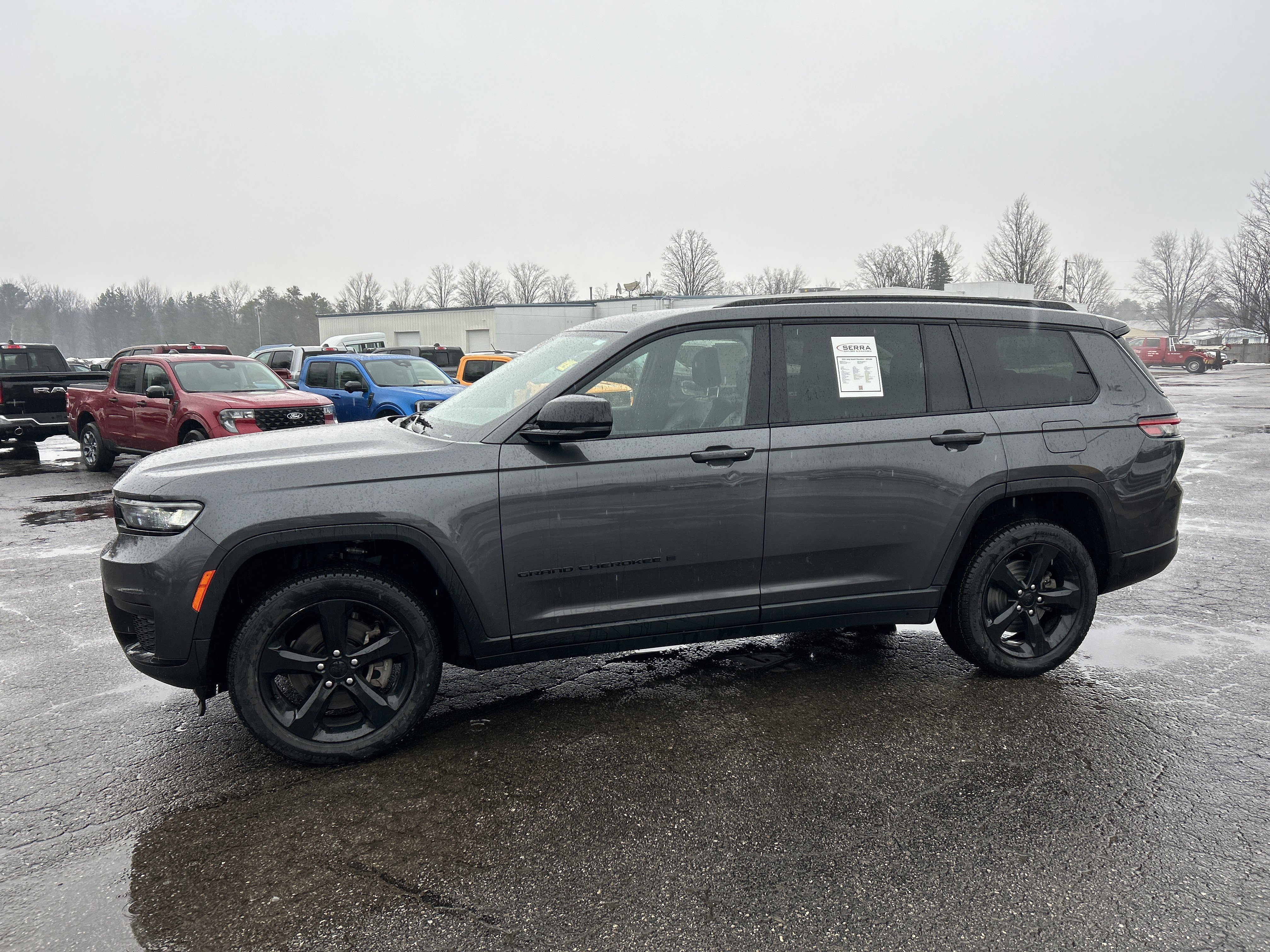 Used 2021 Jeep Grand Cherokee L Laredo image 7