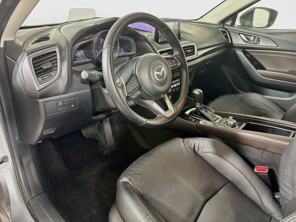 Used 2018 MAZDA MAZDA3 Grand Touring FWD image 9