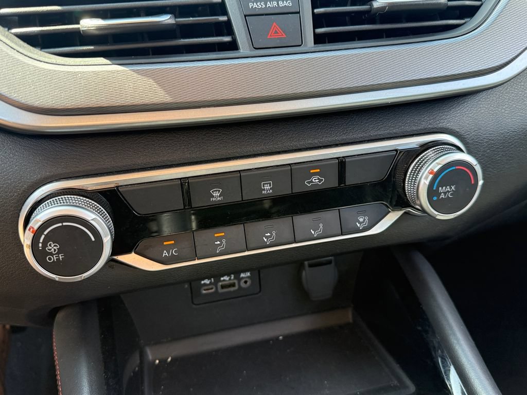 Used 2024 Nissan Altima 2.5 SR FWD image 30