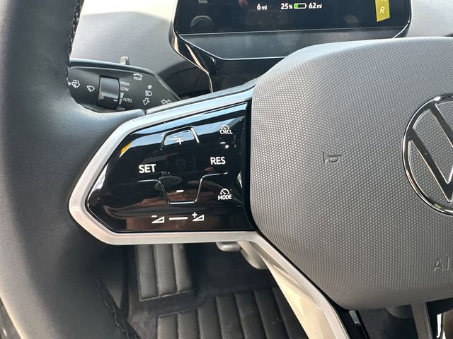 New 2026 Volkswagen ID.4 Pro RWD image 17