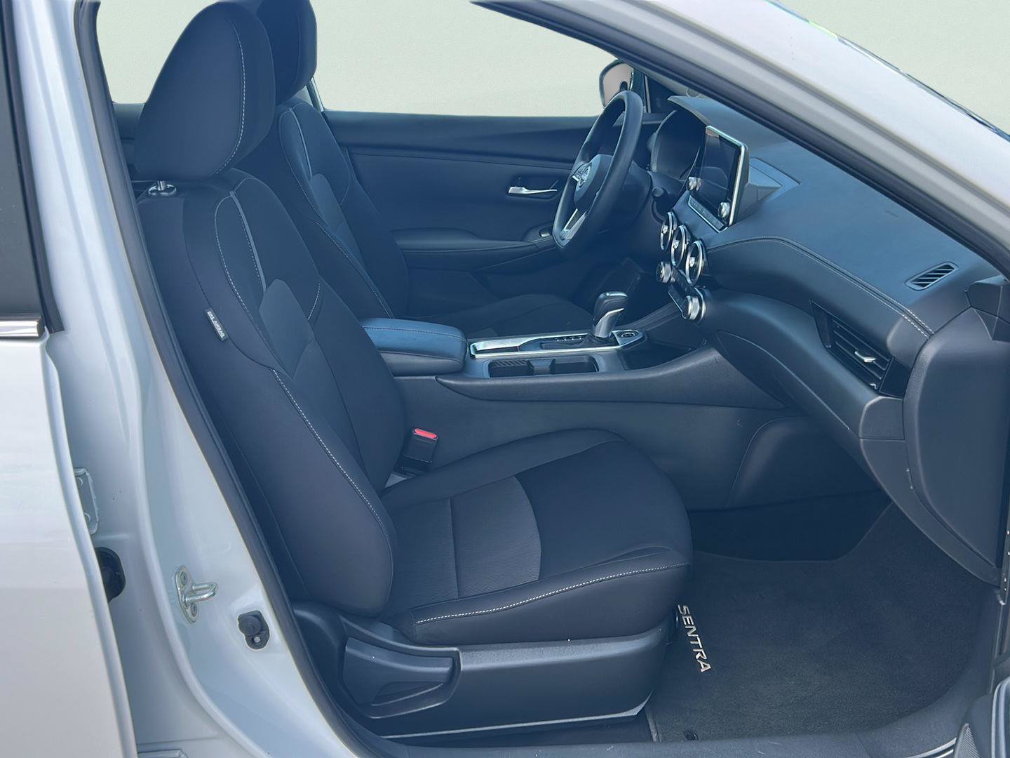 Used 2024 Nissan Sentra SV FWD image 22