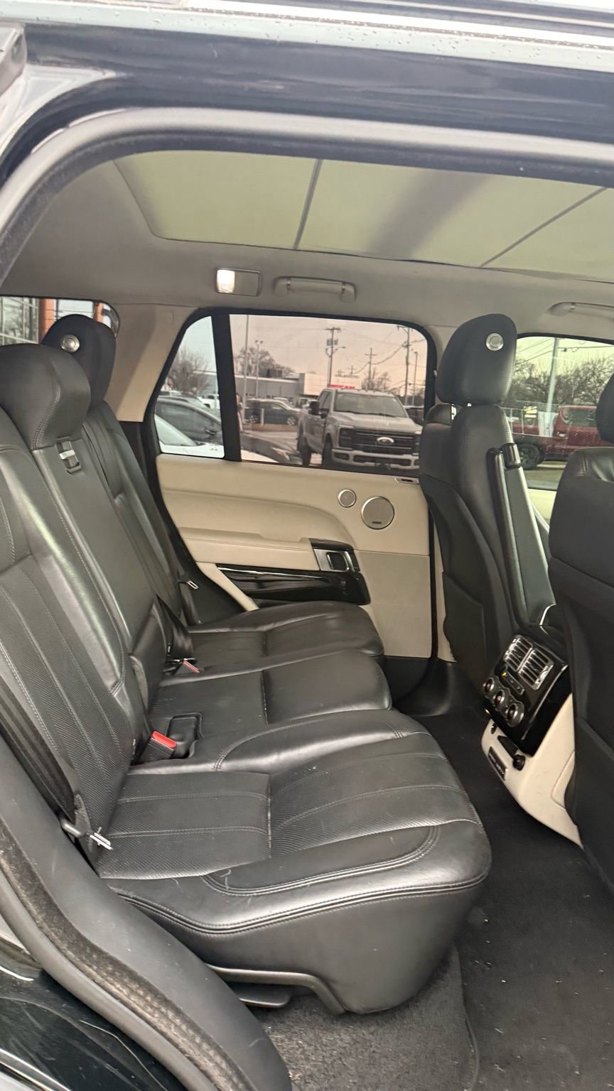 Used 2013 Land Rover Range Rover HSE AWD/4WD image 17