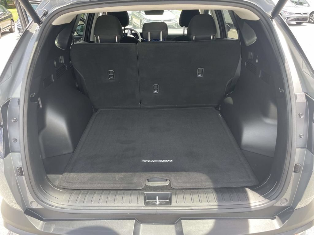 Used 2025 Hyundai Tucson SEL FWD image 8