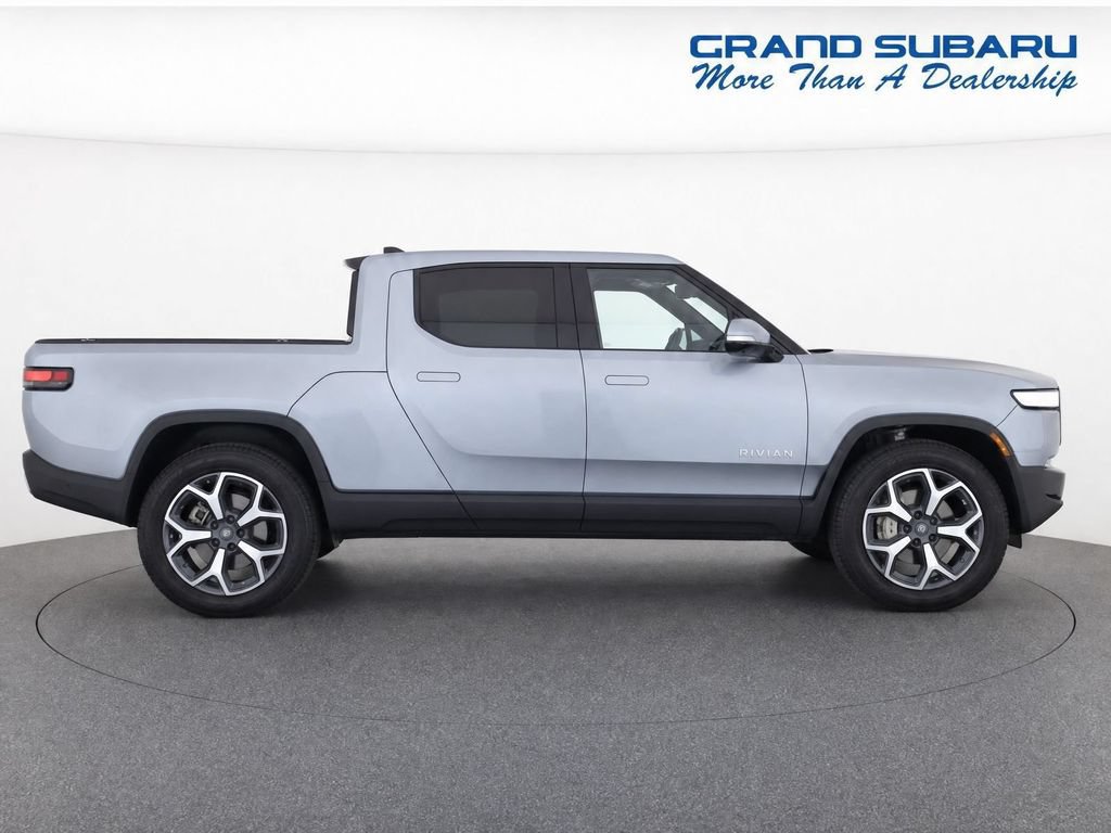 Used 2024 Rivian R1T Adventure AWD/4WD image 8