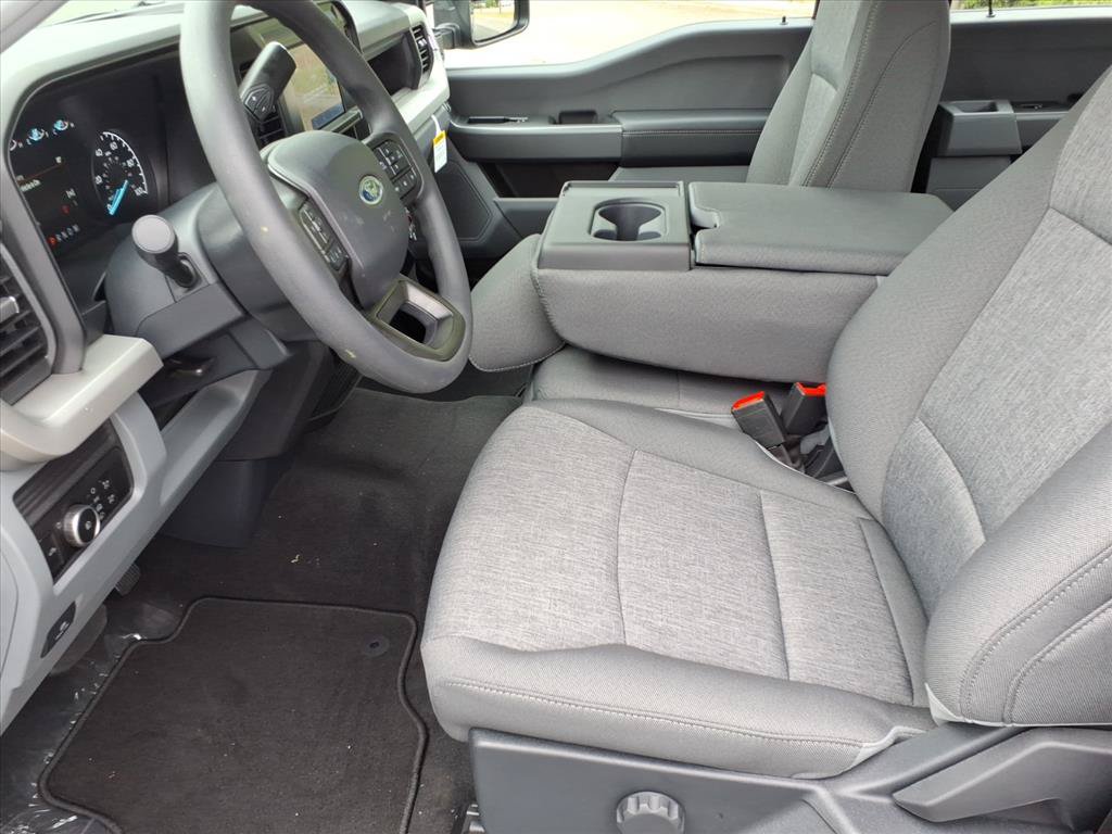 New 2026 Ford F250 XL w/ STX Appearance Package AWD/4WD image 3