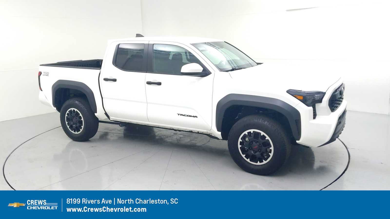 Used 2024 Toyota Tacoma TRD Off-Road AWD/4WD image 1