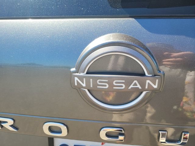 Used 2023 Nissan Rogue S FWD image 10