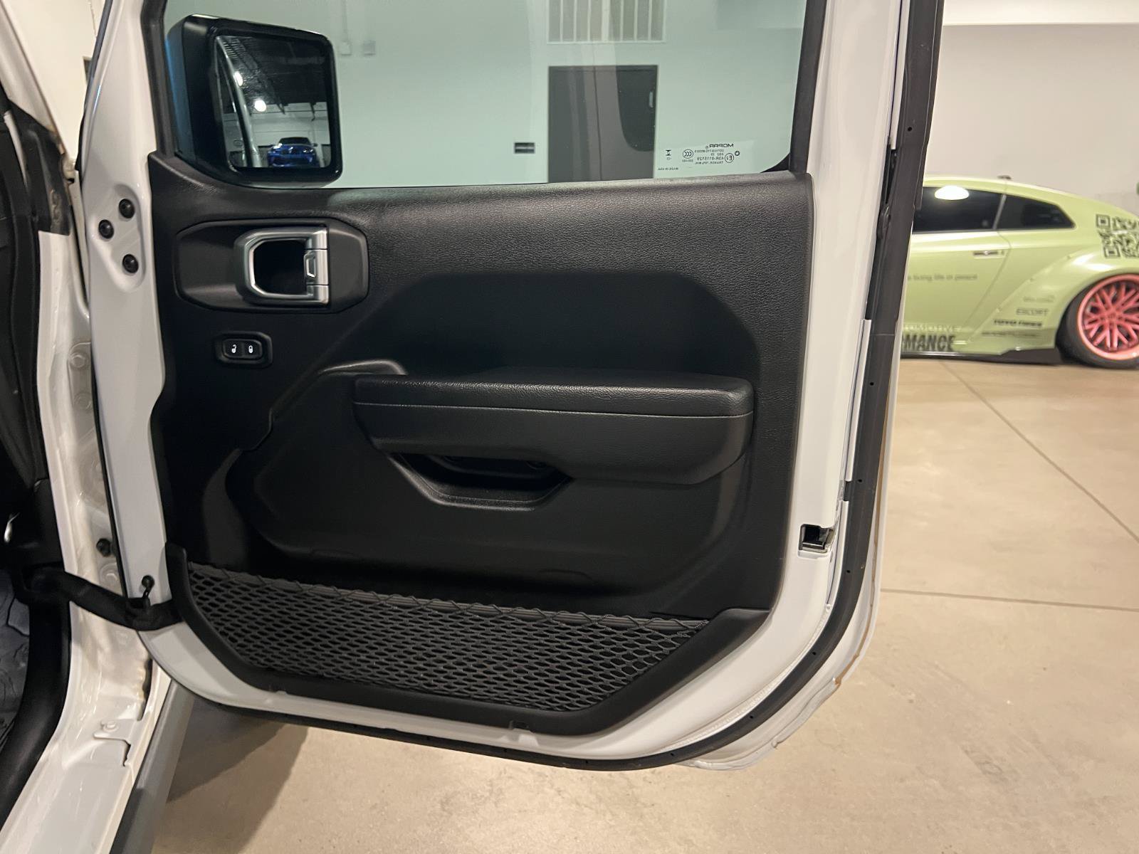 Used 2023 Jeep Gladiator Sport AWD/4WD image 35